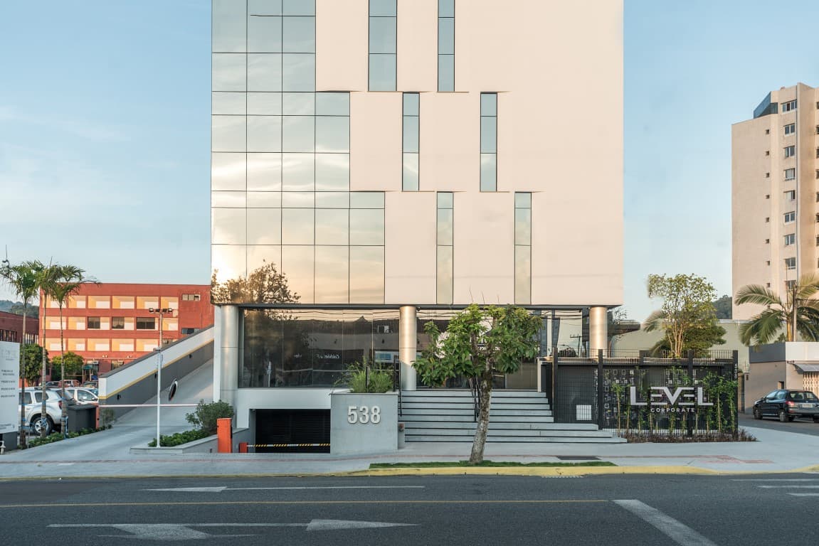 Level Corporate — Level Incorporadora
