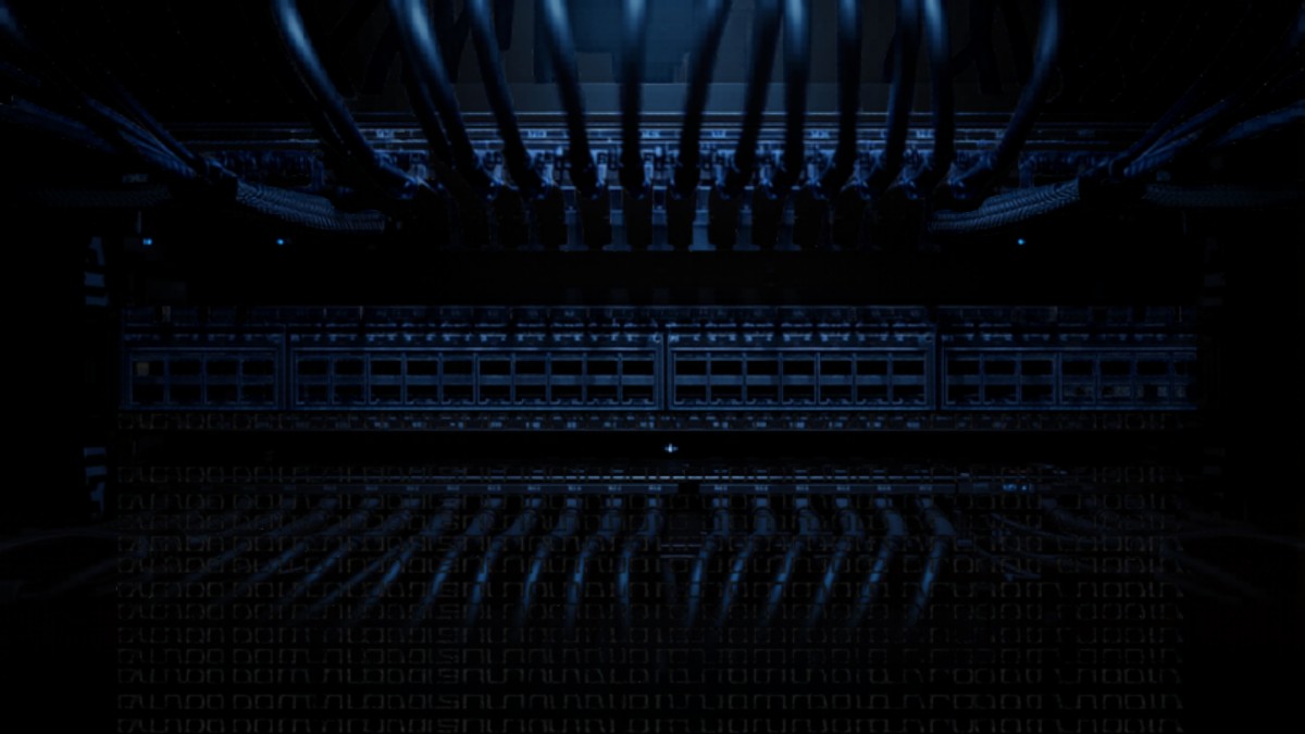 Rack residencial com patch panel organizado e cabeamento estruturado Cat6